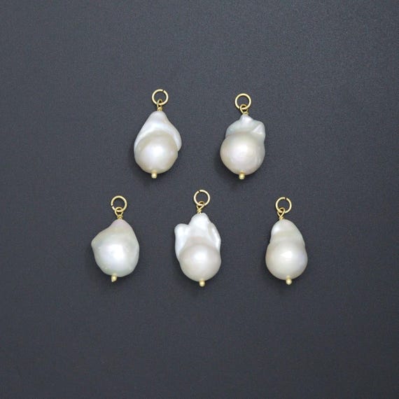 Natural Baroque Pearl Pendant charm, Sku#EF802