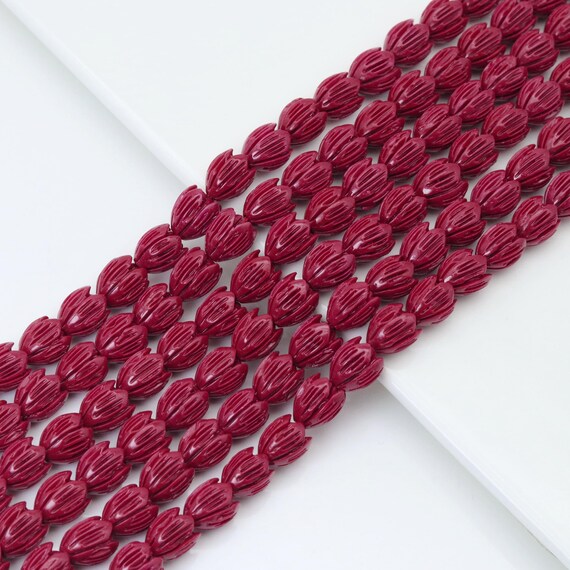 The 10x12mm Red Tulip Resin Beads, Sku#U2038