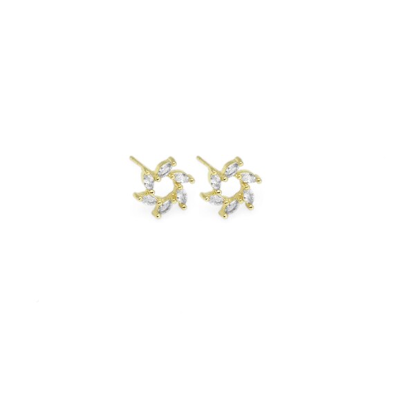 Cz Gold Flower Stud Earrings, Sku#Ld505