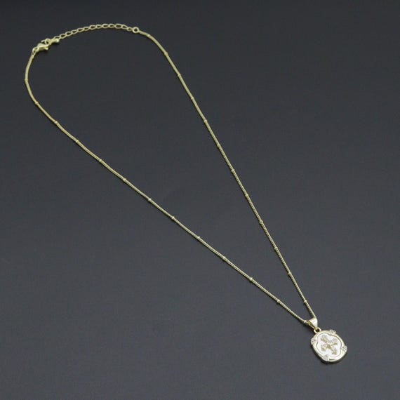 Mother Of Pearl Cross Pendant Necklace, Sku#Ef719