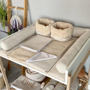 Beige wickelauflage mit Druckknöpfe | Wickelunterlage | Wickelauflage Set | Wickeltisch | Babypartygeschenk | Geschenk für ein Neugeborenes