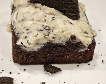 Keto Cookies and Cream Brownies