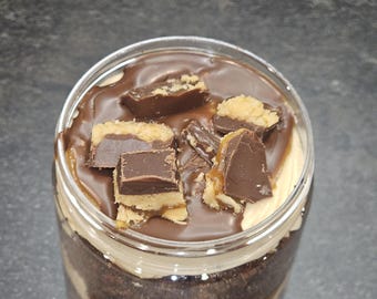 Moule à gâteau Keto Snickers à base d'allulose