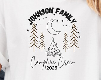 Maglietta personalizzata per campeggio in famiglia, t-shirt unisex per campeggiatori, maglietta per avventure all'aria aperta, regalo per riunioni di famiglia, maglietta per campeggio estivo, colori comodi