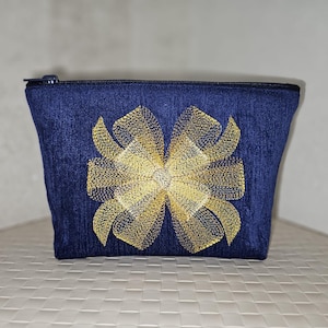 Bolsa de cosméticos bordada compacta para mujer, regalo con cremallera, organizador hecho a mano, artículos de tocador para medicamentos, lazo decorativo de Navidad, regalo de maquillaje para niña