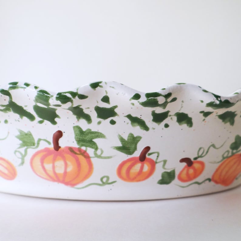 Thanksgiving Pie Plate Personalized Ceramic Pie Dish Pumpkin Pie Plate Hand Painted Fall Bakeware Pumpkin Spice Personalized Pie Dish