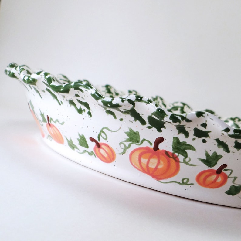 Thanksgiving Pie Plate Personalized Ceramic Pie Dish Pumpkin Pie Plate Hand Painted Fall Bakeware Pumpkin Spice Personalized Pie Dish