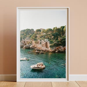 Impresión fotográfica de películas con vistas panorámicas de barcos en la Riviera Francesa