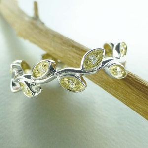 Leaf wedding band. RIng with leaves.2 tone ring. Diamond engagement ring. image 3