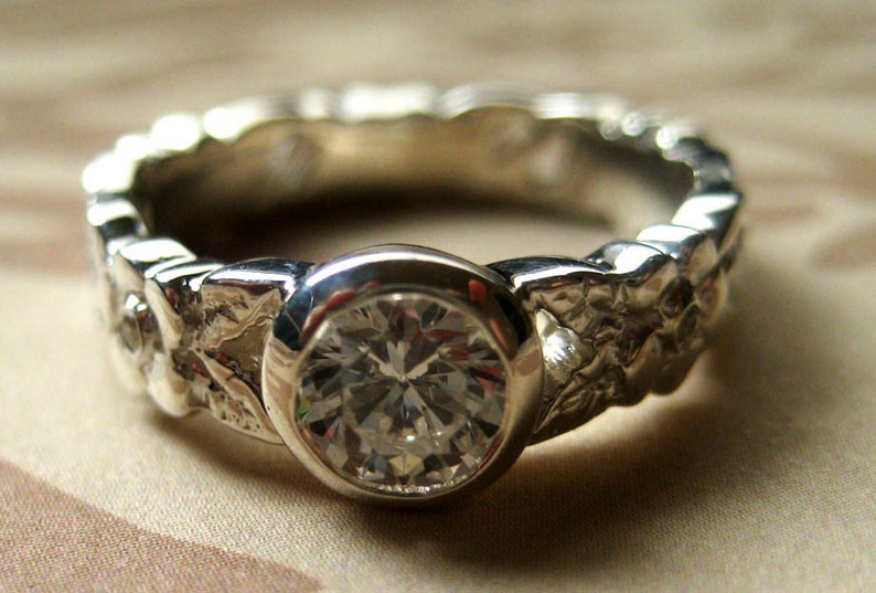 Engagement ring. White sapphire in the center. Leaf design image 3