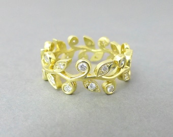 Leaf and diamond engagement ring. 18k yellow gold anniversary band with leaves. Vine leaf engagement ring.