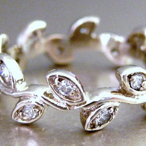 Leaf Engagement ring.  14k white gold leaf ring with diamonds. Leaf anniversary ring. Leaf wedding band