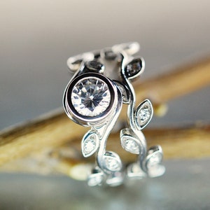 Leaf wedding engagement ring set. White Sapphire ring. 14k white gold leaf ring set. Vine diamond rings.  Unique leaf engagement ring.