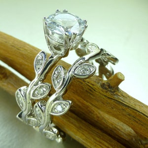 Leaf diamond engagement ring set.  14k white gold ring set. White sapphire engagement ring.  Leaf ring set. Vine diamond ring.