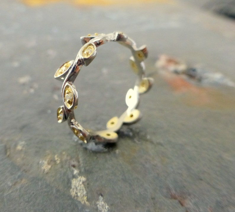 Leaf wedding band. RIng with leaves.2 tone ring. Diamond engagement ring. image 5