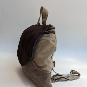 Petit sac à dos végane marron pour femme, sacs à dos bohèmes compacts de voyage/d'école au quotidien