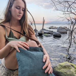 Upcycled Kleine Hobo Handtasche, Grüne Vegan Stoff Hippie Tasche, Schultertasche Frauen Boho Chic Tasche