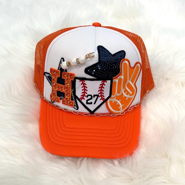 Astros Bling Trucker Hat! With hat chain and pin.
