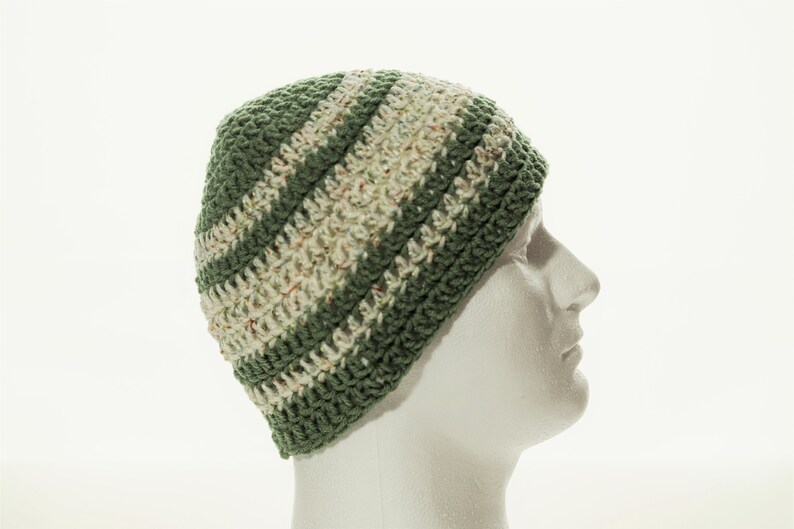 Rolland 4 Men/'s Beanies: Forest Glade Wild Meadow Mountain Dove