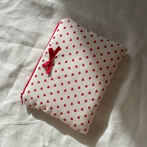 Herzchen Pouch mini | kleine Kosmetiktasche | Tasche | Bag | beige&rot | Herz | sweetheart | kleine Tasche | Täschchen | Makeup | Heart