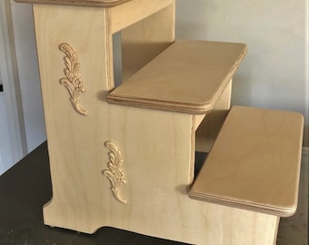 XXL 13" H 3 Step W/2/Ornates