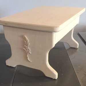 One Step Stool - Sanded Finish - W/Ornate - 8 .25” H