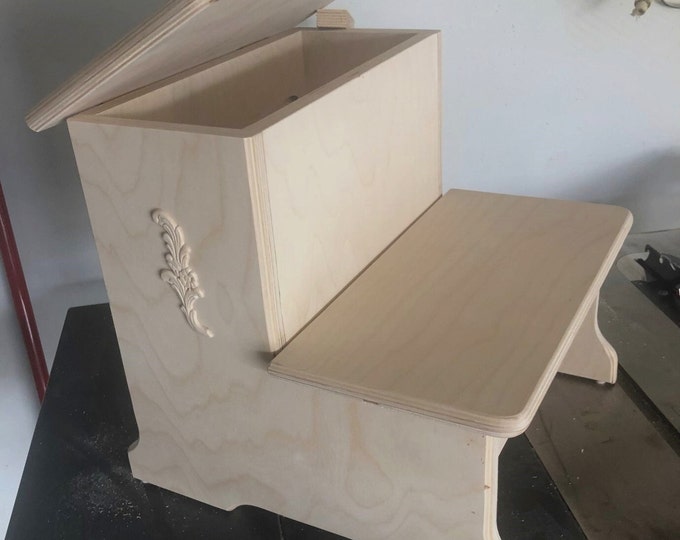 XXLG  2  Step Stool W/Storage W/Orn