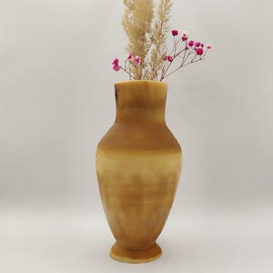 Vaso in legno fatto a mano in legno di betulla: un&#39;eleganza rustica naturale e un pezzo d&#39;arte scultoreo