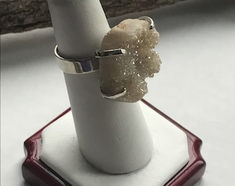 Stunning and unique adjustable vintage Druzy Gem Crystal Mineral Geode ring