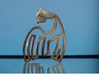 Stunning vintage sterling silver pin