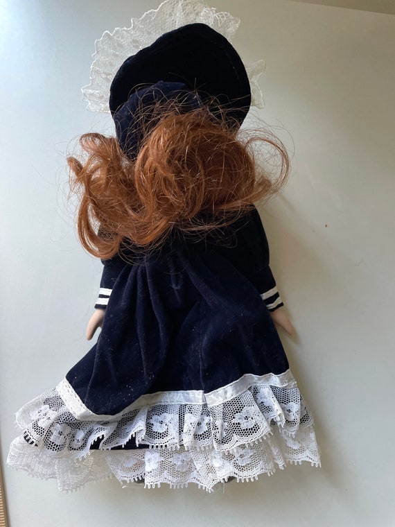 red hair royal blue dress #blue #bluedres #redhair #glamour #dresses