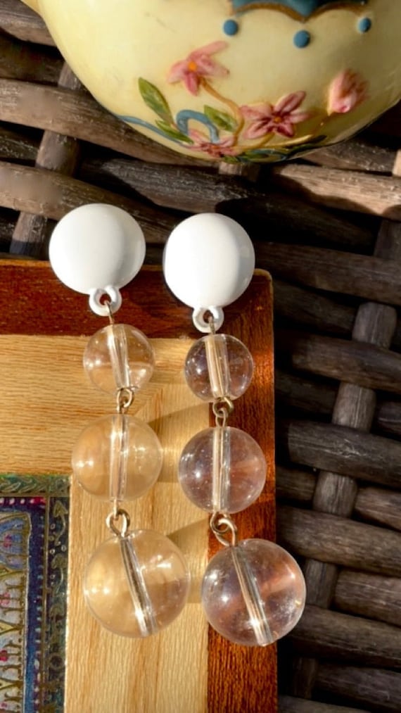 White and clear bauble vintage drop earrings - image 1