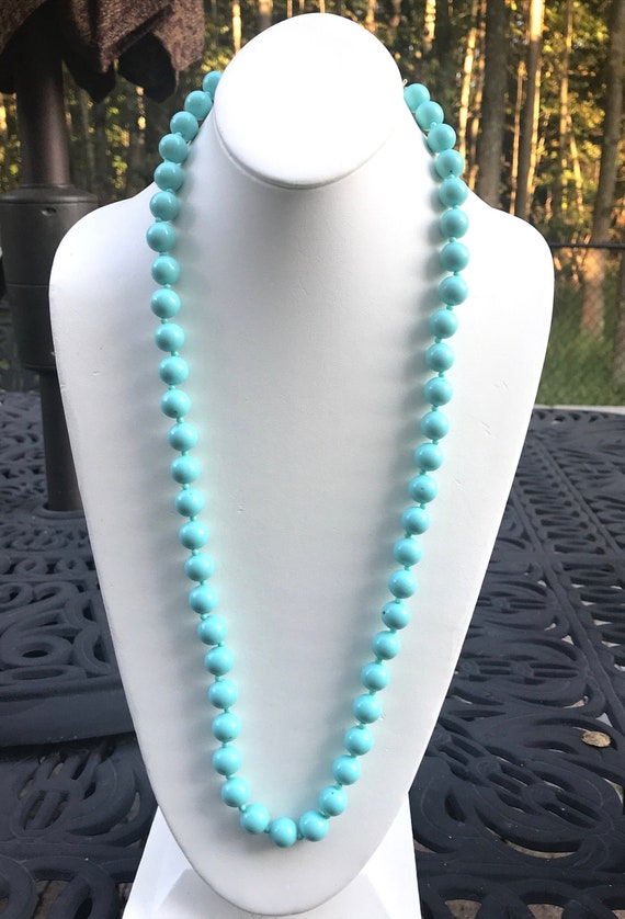 Long vintage stunning blue necklace