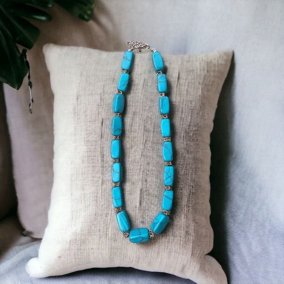 Stunning faux turquoise vintage necklace - image 1