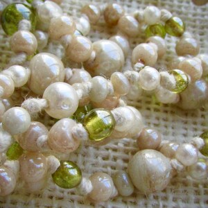 Cream and green glass beaded vintage necklace hand knotted image 3