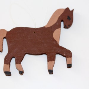 Primitive style painted wood carved vintage horse ornament - farm animal
