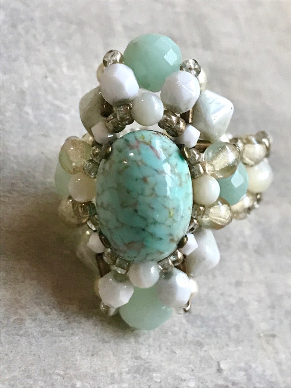 Stunning handmade hand beaded vintage ring - bead… - image 3