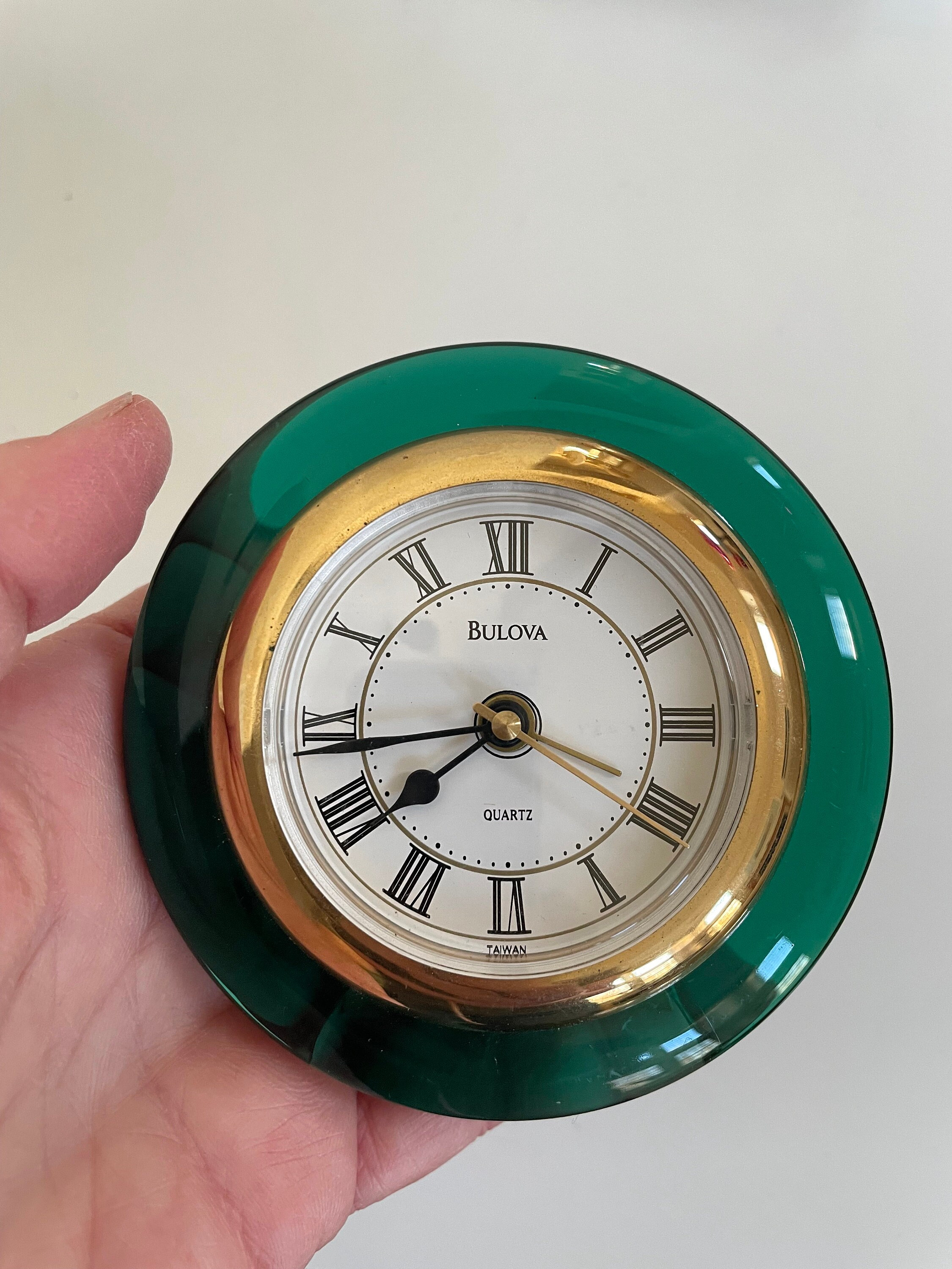 Stunning Vintage Bulova Round Green Travel Folding Alarm Clock - Etsy Ireland Stunning Vintage Bulova Round Green Travel Folding Alarm Clock - Etsy Ireland