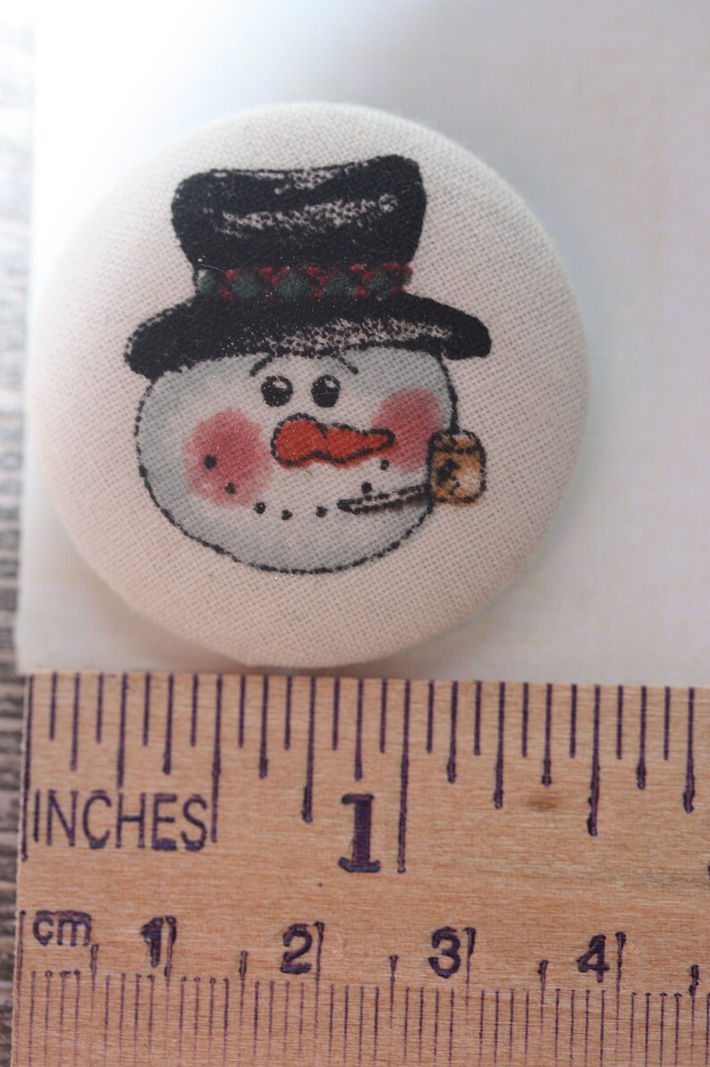 Charming vintage fabric button winter holidays snowman