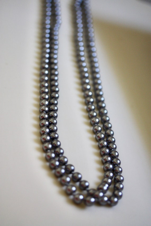 Long dark silver faux pearl vintage necklace - 50+