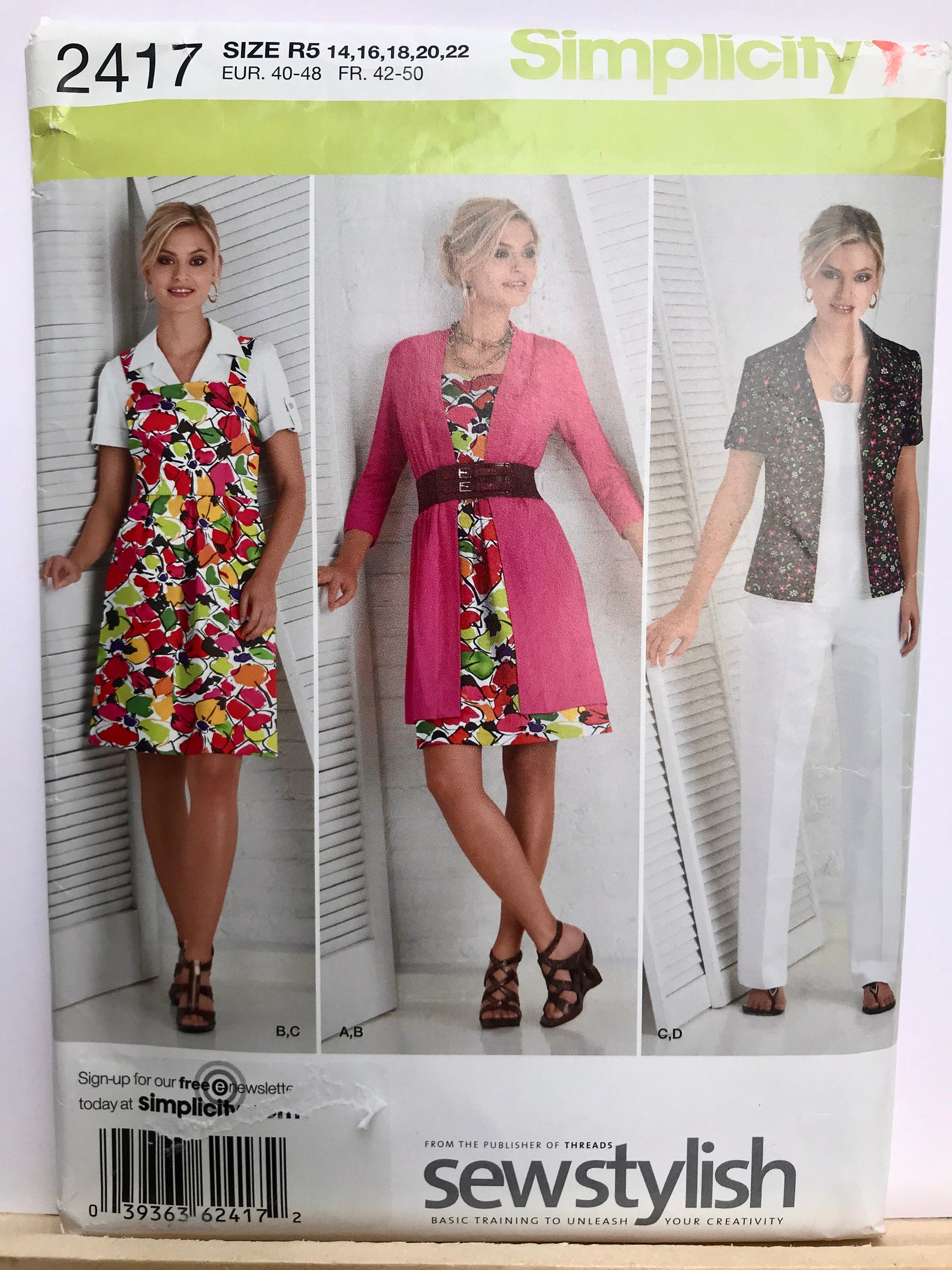 UNCUT Sewing Pattern - Simplicity Sew Stylish Pattern 2417 - Sizes 14