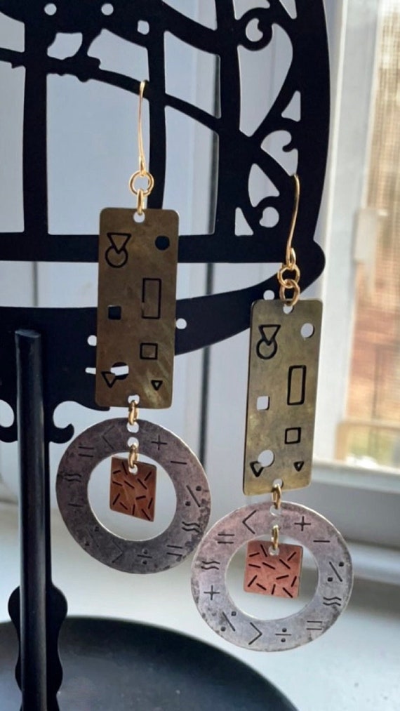 Stunning mixed metal geometric designed dangle ea… - image 3