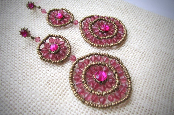 Very long handcrafted vintage pink & gold beaded … - image 4