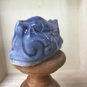 Signed Wade England glazed porcelain figurine - blue DOLPHIN - Wade Whimsies, Red Rose Tea, dollhouse Miniatures image 3