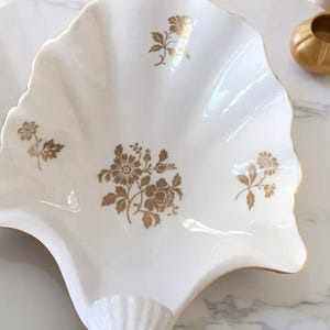 Clam Shell Dish: Spode Gold Gilded Bone China (Trinket or Candy Holder)