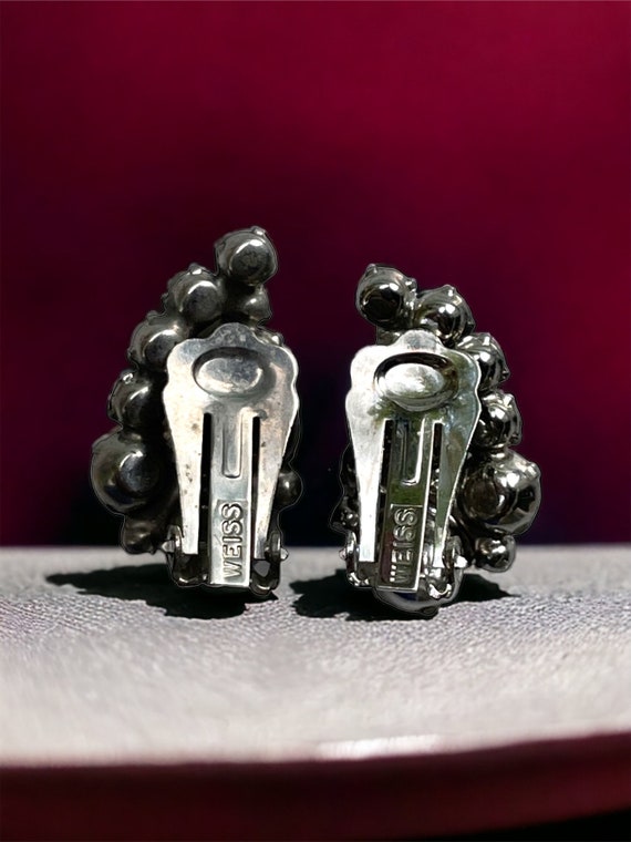 Stunning vintage Weiss rhinestone clip on earrings - image 2