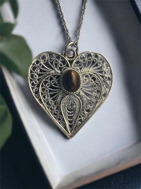 Filigree heart necklace clearance