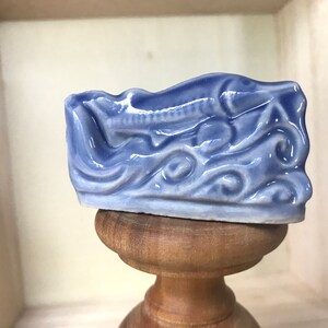 Signed Wade England glazed porcelain figurine - blue DOLPHIN - Wade Whimsies, Red Rose Tea, dollhouse Miniatures image 2
