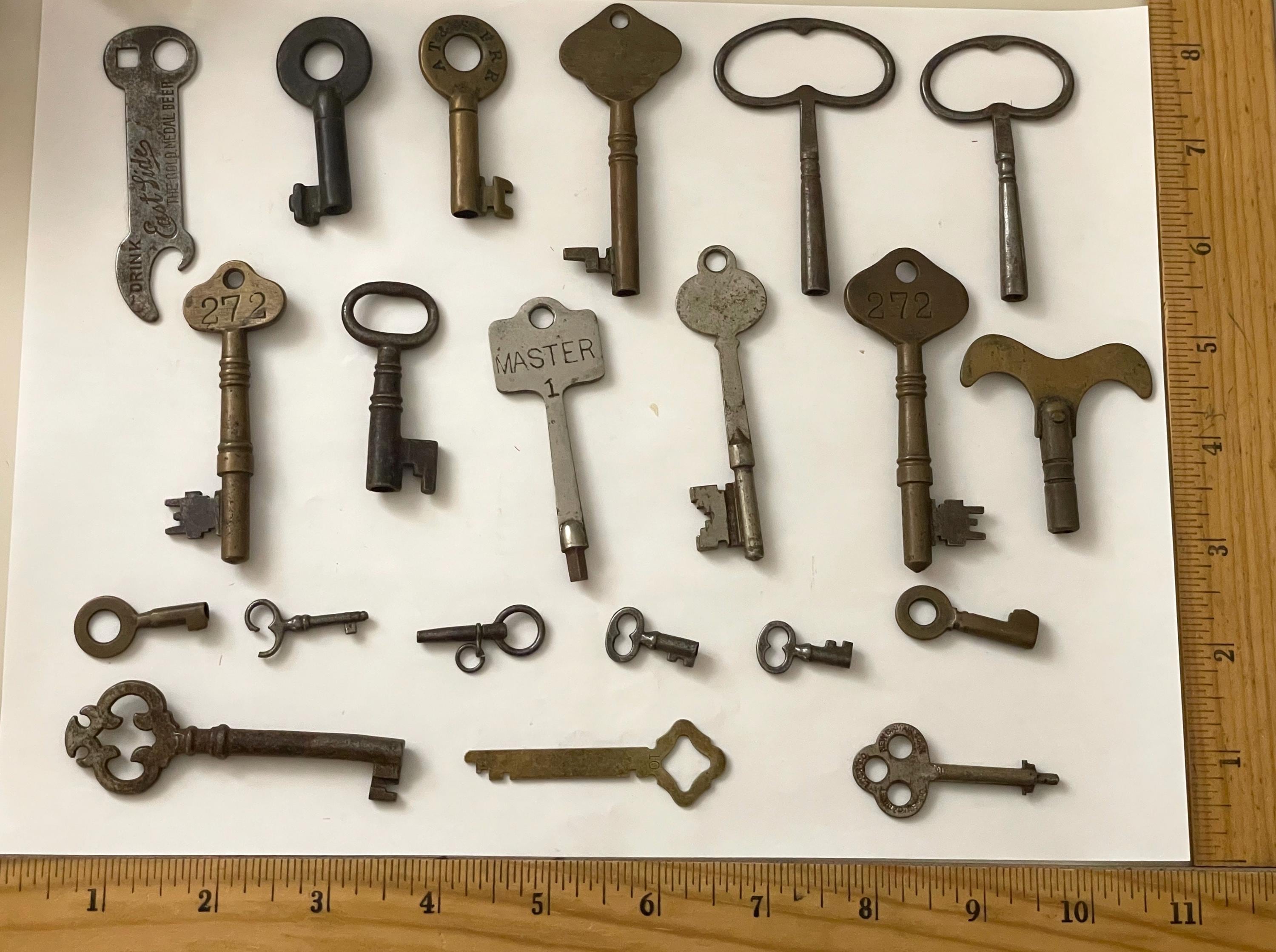 OLD KEYS LOT OF 200／US VINTAGE Antique Iron Skeleton Keys Lot of 200 Steampunk | eBay