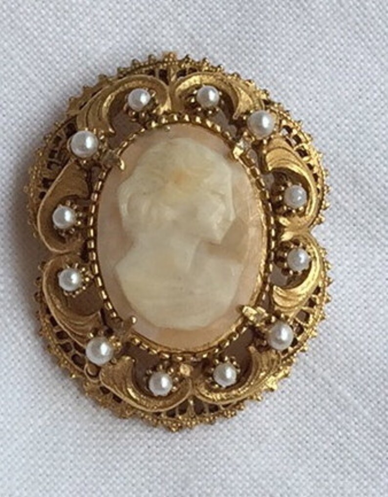 Vintage Florenza genuine shell carved cameo pin goldtone | Etsy